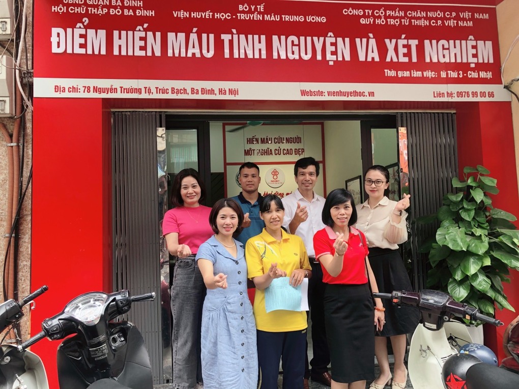 Hiến máu cứu người - nghĩa cử cao đẹp của các nhà giáo trong tháng chào mừng Ngày nhà giáo Việt Nam!