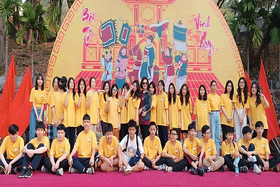 Buổi tham quan học tập trải nghiệm đầy thích thú của học sinh lớp 8A3 tại đền thờ thầy Chu Văn An và khu di tích Côn Sơn